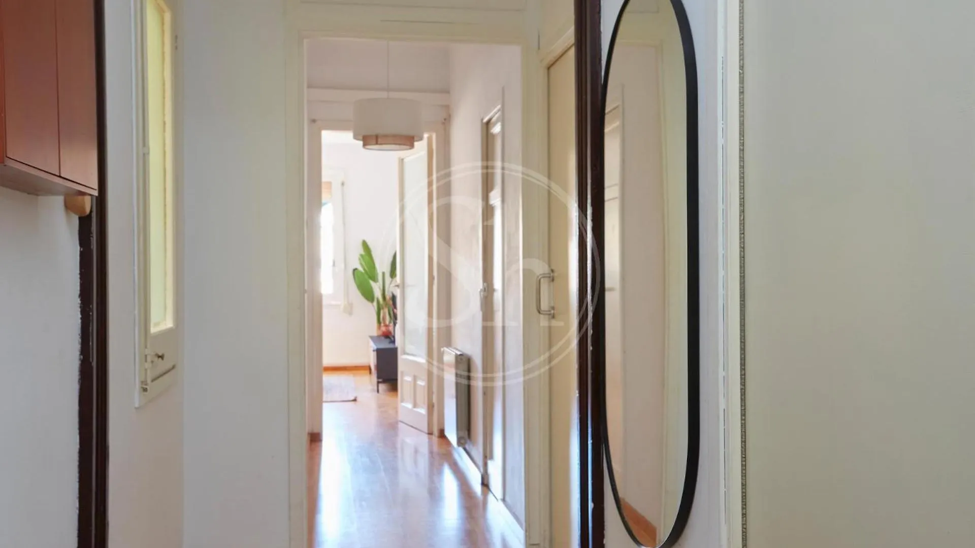 Huge Sagrada Familia Apartment Barcelona